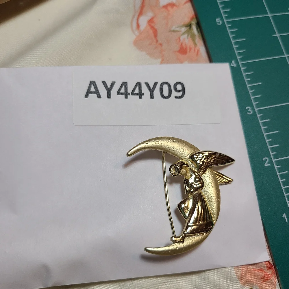 Angel/moon Brooch For Sale Today Gold Tone
